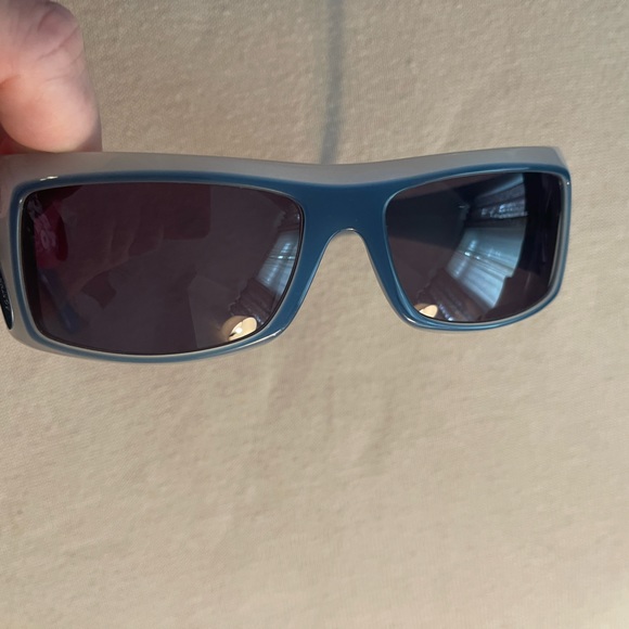 Excellent condition designer sunglasses - Picture 8 of 9